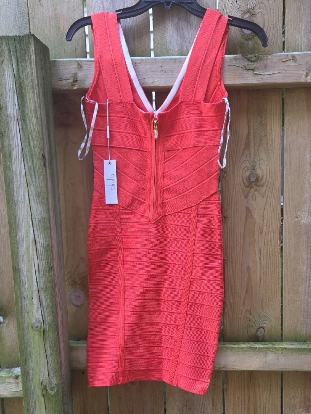Stretta Coral-Red V-Neck Bandage Mini Dress - Picture 4 of 5